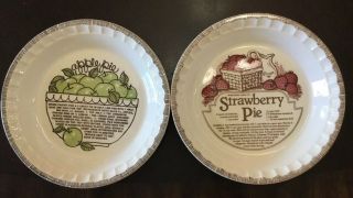 Set Of 2 Vintage Country Harvest Royal China Apple & Strawberry Pie Bakeware