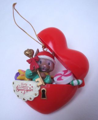 Santa Mouse Merry Christmas Sweet Heart Holding Gold Key Candy Treats Ornament