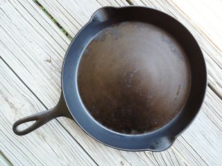 National No 9 Cast Iron Skillet With Heat Ring (early Wagner)