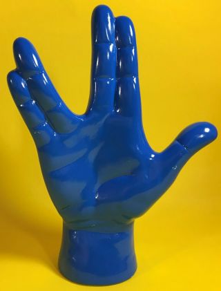 Star Trek Spock Vulcan Salute Hand Sign Greeting Figurine Statue Live Long And