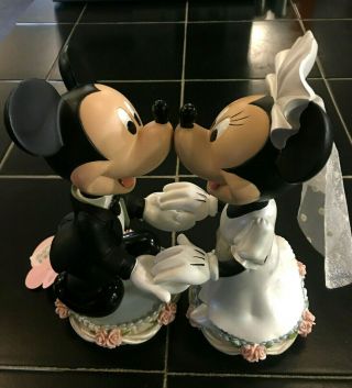 Mickey & Minnie Bobblehead Set Bride Groom Kiss Magnetic Wedding Cake Top W Tag