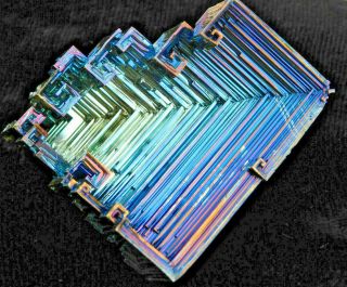 A Blue Purple And Gold Colored Bismuth Crystal From Germany 68.  7gr E