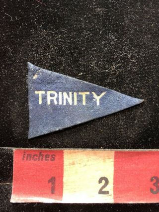 Vtg Century Old Trinity College Hartford Ct Pennant Tobacco Leather Patch 84q4