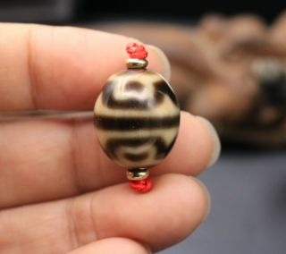 Energy Tibetan Oily Old Agate Ivory Color Lotus Base Tiger - Tooth Dzi Bead