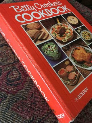 Betty Crocker Cookbook 5 Ring Binder Style 11th Printing Orange Cover 1984