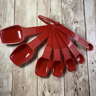 Vintage Tupperware Dark Red 7 Measuring Spoons And Ring Complete 2