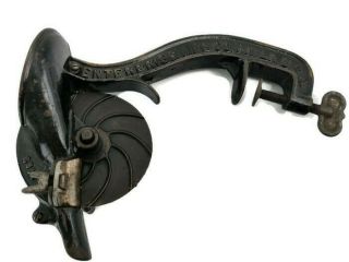 Antique Enterprise Cherry Stoner Pitter No 1 Hand Crank Cast Iron Pat.  1885 2