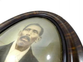 Antique Convex Bubble Glass Oval Frame W/ Portrait African American Man Carved? 3