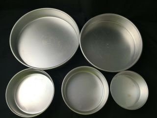 Wilton Round Cake Pans Set Of 5 1 - 5 Inch 2 - 6 Inch 1 - 9 Inch 1 - 10 Inch Metal