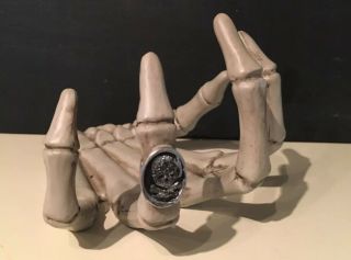 Halloween Yankee Candle Raven Night Skeleton Hand Med/large Jar Holder Pre Owned