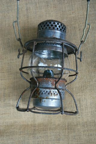 Vintage D.  L.  & W.  Railroad Kerosene Railroad Lantern