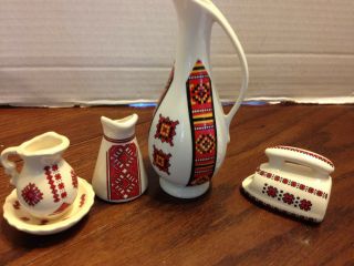 Vintage Ukrainian Pattern Pottery Miniature Set Of Pitcher Basin,  Iron Pitchers