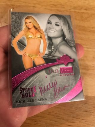 2013 Benchwarmers Gold Edition Struck Gold Autograph Pink Michelle Baena 12/15 5