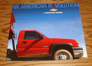 2005 Chevrolet Commercial Vehicles Deluxe Sales Brochure 05 Chevy
