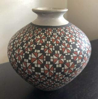 Vintage Signed Native Mata Ortiz Mexican Pottery Olla Vase Seed Pot Azucena Nr