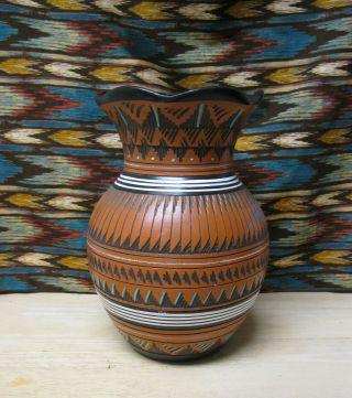 10 " Navajo Etched Pottery Vase Signed By Ernest Shyla Watchman, .