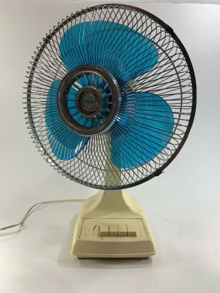 Vintage Tatung 3 - Speed 12” Oscillating Electric Desk Fan Blue Blades Lc - 12