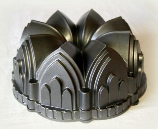 Nordic Ware Cathedral Style Bundt Pan Vgc