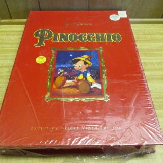 Walt Disney ' s Masterpiece Pinocchio exclusive deluxe Video edition 2