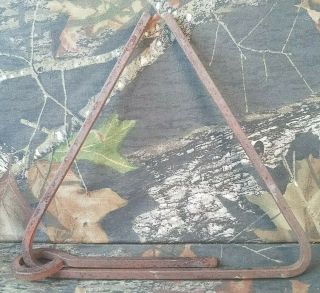 Antique Vtg Wrought Iron Triangle Dinner Bell Farm Western Decor Hand Forged E2