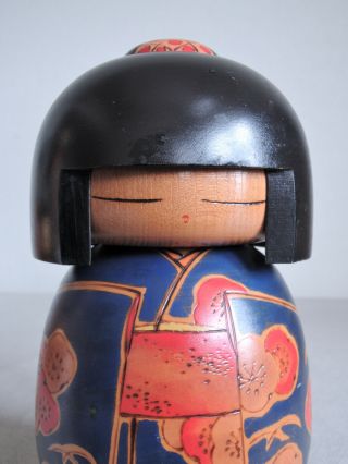 22cm (8.  7 ") Japanese Sosaku Kokeshi Doll : Signed Toa