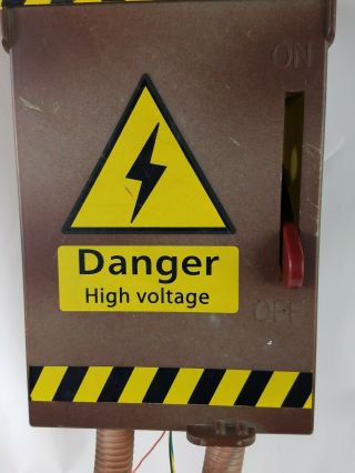 RARE HALLOWEEN ANIMATED HIGH VOLTAGE FUSE BOX PROP W/ SOUND & MOTION 3