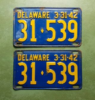 1942 Delaware License Plate - Matched Pair - 31 539