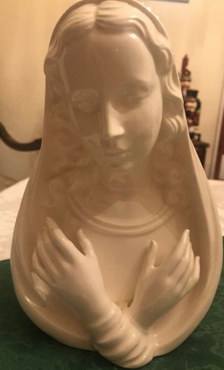 Napco R4925 White Virgin Mary Madonna Holy Mother In Repose Planter Wall Pocket