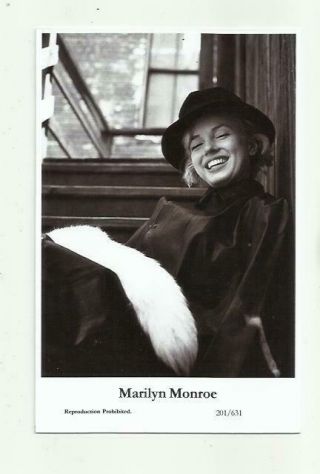 N488) Marilyn Monroe Swiftsure (201/631) Photo Postcard Film Star Pin Up