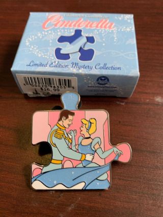 Disney Character Connection Mystery Le 500 Pin Puzzle Cinderella Chaser Prince