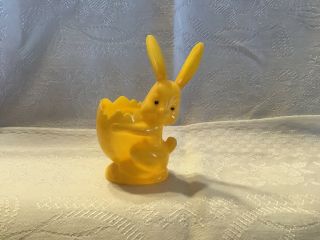 Vintage Rosbro Hard Plastic Easter Bunny Rabbit With Egg Candy Container Yellow