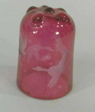 Cranberry Glass Duck Scene Nature Collectable Thimble