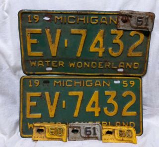 Vintage 1959 Michigan License Plates With 60 Tabs 61 Tabs.  Rare Antique