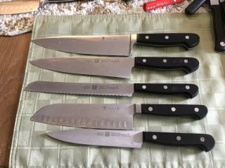 Ja Henckels Stainless Knife Set Plastic Handles 8”,  8”,  8”,  7”,  6” Ec