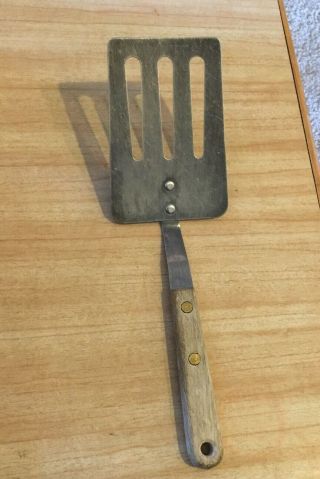Vintage Robinson Knife Co.  Slotted Spatula Turner Riveted Wood Handle 10 3/4 " Us