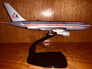 Vintage American Airlines 767 Luxury Liner Airjet 1/200 Scale Model