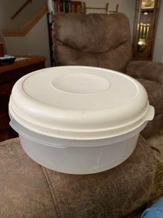 Vtg Rubbermaid Servin Saver Round 22 Cup Container Bowl 5 Sheer W Almond Lid