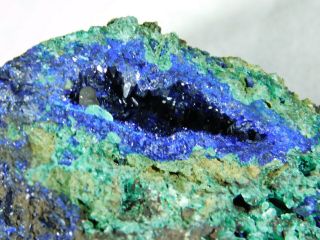 A 100 Natural Deep Blue AZURITE Crystal Cluster On Malachite 89.  4gr e 2