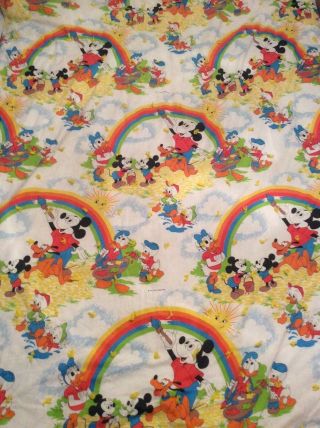 Vintage Disney Mickey Mouse Pluto,  Daffy Comforter Bedspread Blanket Twin 63x92