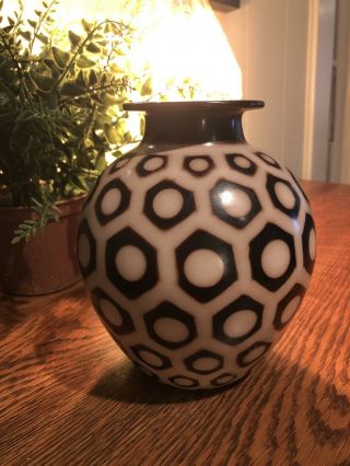 Vintage Art Pottery Chulucanas Signed Artist Black White Pot Peru Vase Geometric