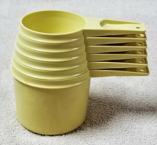 Complete Set Of 6 Vintage Tupperware Yellow Measuring Cups Measure Guc