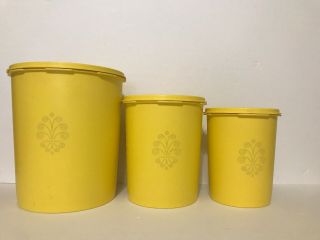 Vintage Tupperware Yellow Servalier Nesting Canister & Lids 805 809 811 Set Of 3