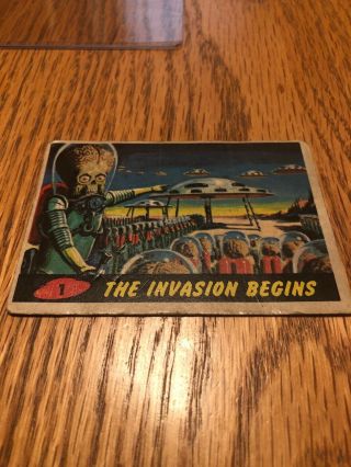 1962 Topps Bubbles Mars Attacks Card 1 The Invasion Begins