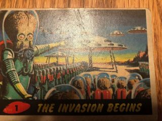 1962 Topps Bubbles Mars Attacks Card 1 The Invasion Begins 3