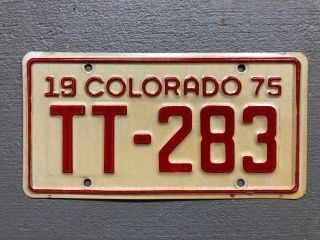 Vintage 1975 Colorado Motorcycle License Plate White/red Tt - 283