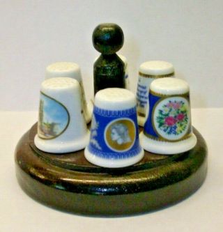 A Set Of 6 Wedgwood Bone Chin Thimbles The Marriage Of Andrew And Sarah Cw Stand