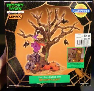 Spooky Town Lemax - Nightflight - Lighted Witch Tree Halloween Pumpkins & Bats