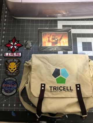 Resident Evil Patches,  Laser Cel,  Tricell Bag And Necklace.  Pre - Order Bonuses