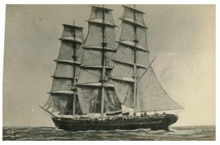 (ed 20) Postcards - Very Old - Uk - Sailing Ship Cuttysark At Sea