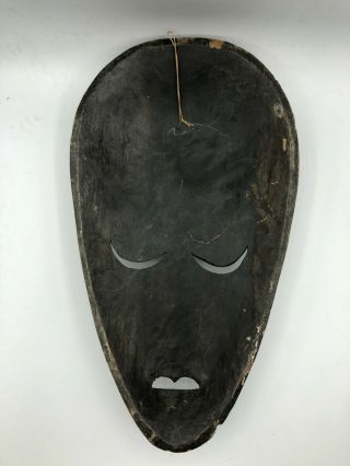antique and Vintage Hand Carved Wood African Mask for decoration 4